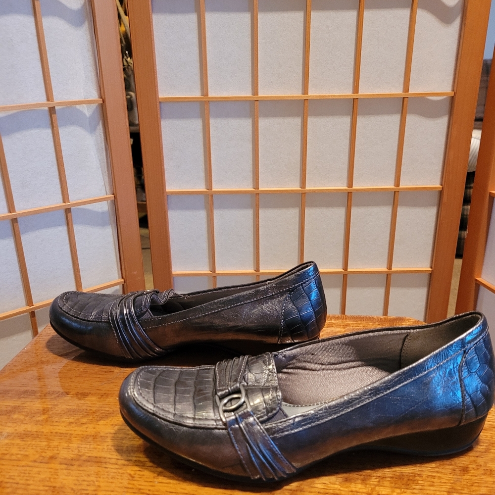 Flats - Picture 5 of 11